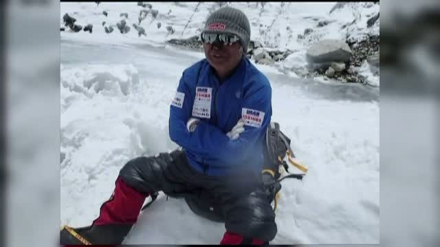 La 80 de ani, un japonez a devenit cel mai in varsta alpinist care a ajuns in varful Everestului