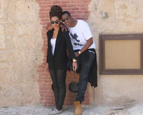 Imagini din intimitatea celebrului cuplu. Beyonce le-a aratat fanilor cum se distreaza in vacante