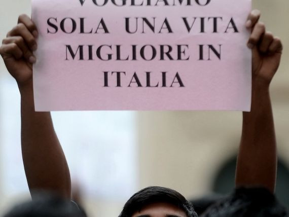 Mai bine in Italia decat acasa. Cum castiga imigrantii bani intr-o tara care se zbate in criza