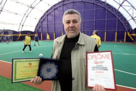 Remi Radulescu, romanul premiat la Geneva pentru REMBAL, cel mai nou joc de fotbal din lume