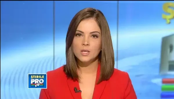 Un avion a aterizat de urgenta la Londra: motorul a luat foc din cauza unui stol de pasari