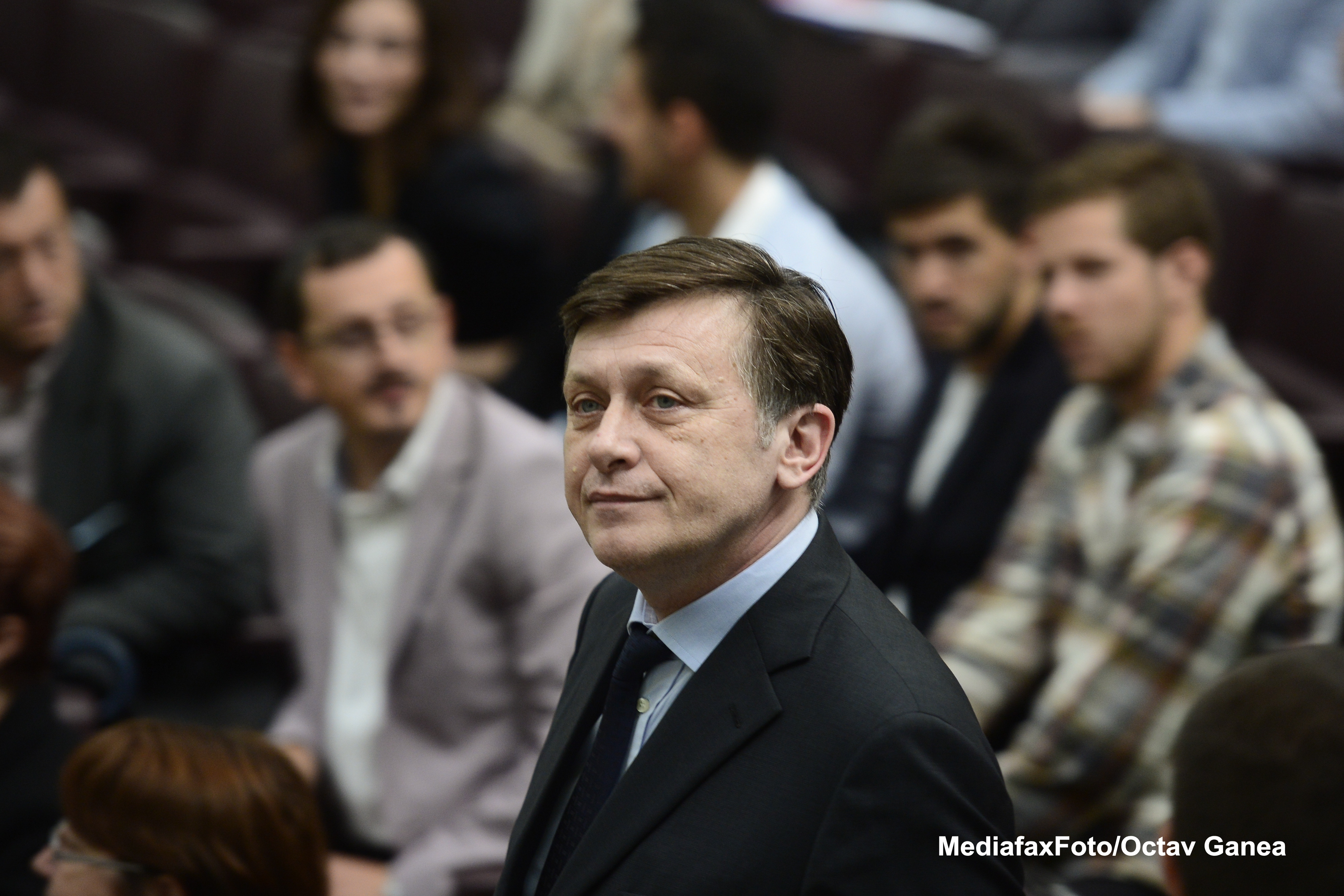 Crin Antonescu: Sa discutam despre excluderea lui Chiliman cand se va intampla, nu ca ipoteza