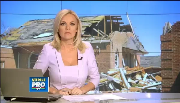 Oamenii lasati fara acoperisuri de tornada din Galati s-au imprumutat ca sa-si repare casele