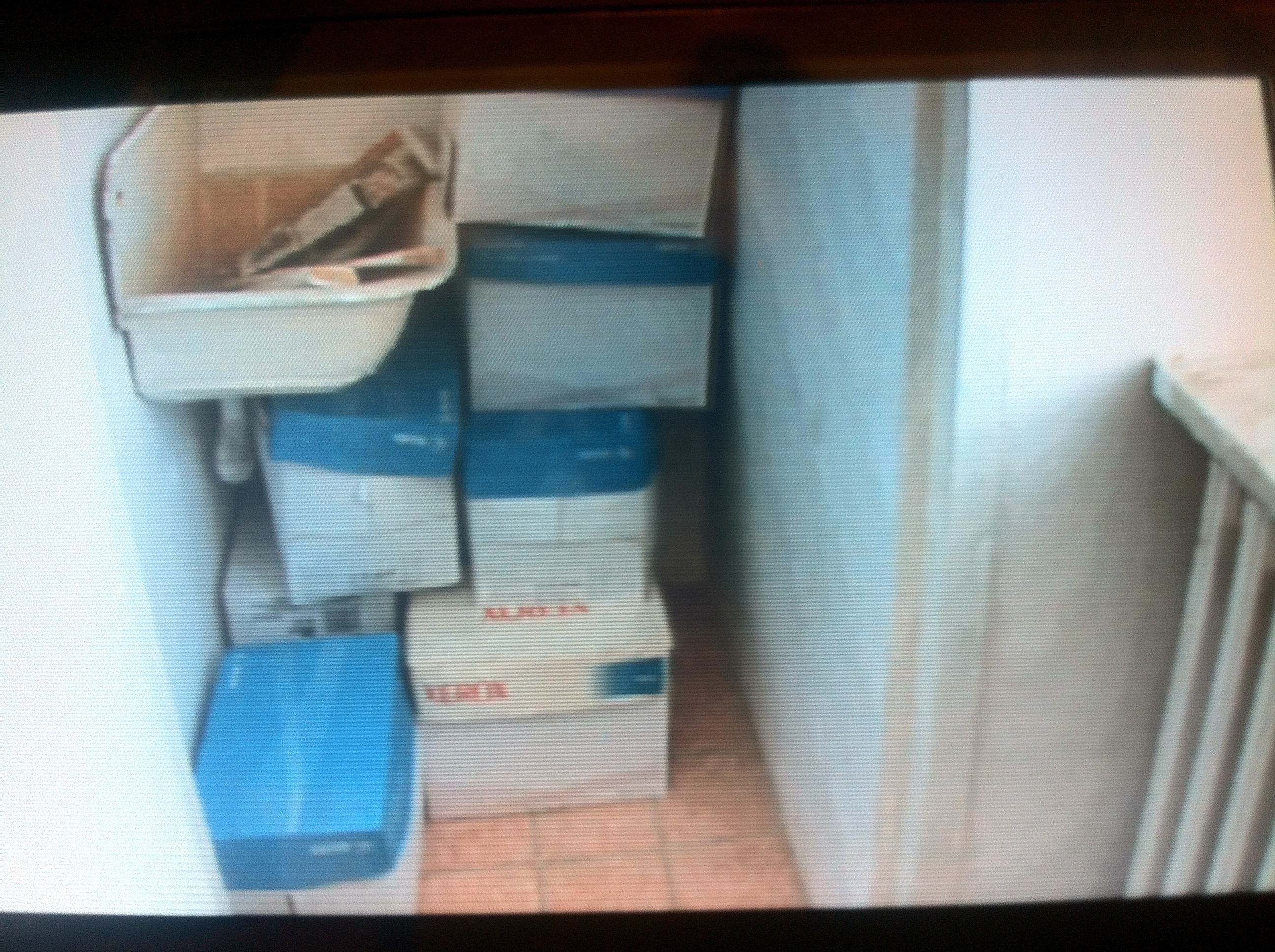 Hartie de copiator in toaletele din Parlament