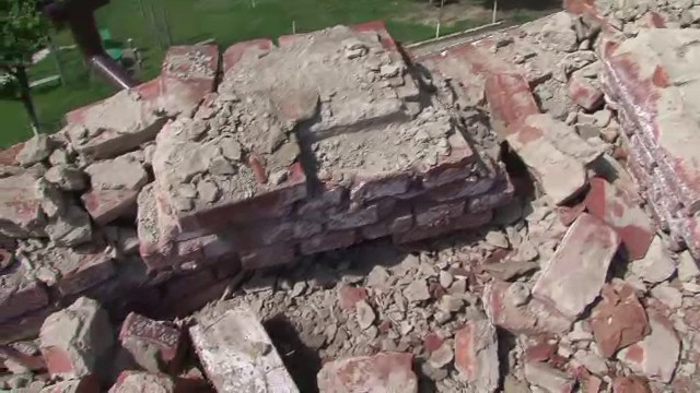 Dezastrul lasat de vijeliile extreme din Romania. Acoperisuri de spitale, distruse,un tren a deraiat