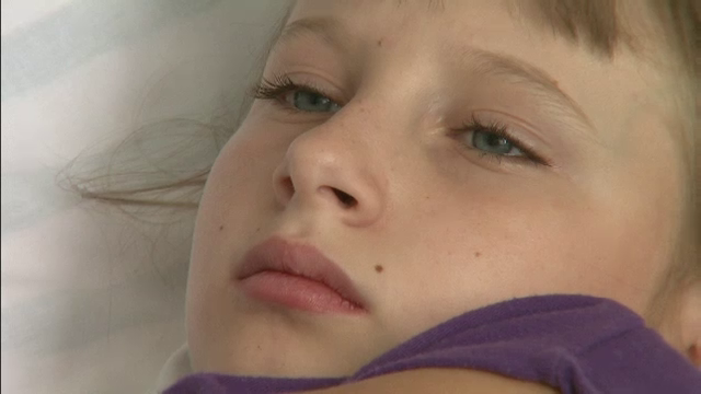 Povestea Victoriei, primul copil de alta cetatenie transplantat in tara: "Romania e singura sansa"