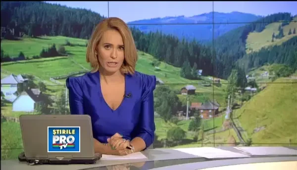 Printul Charles la Viscri. A fost intampinat de o batrana careia ii trimite mereu scrisori