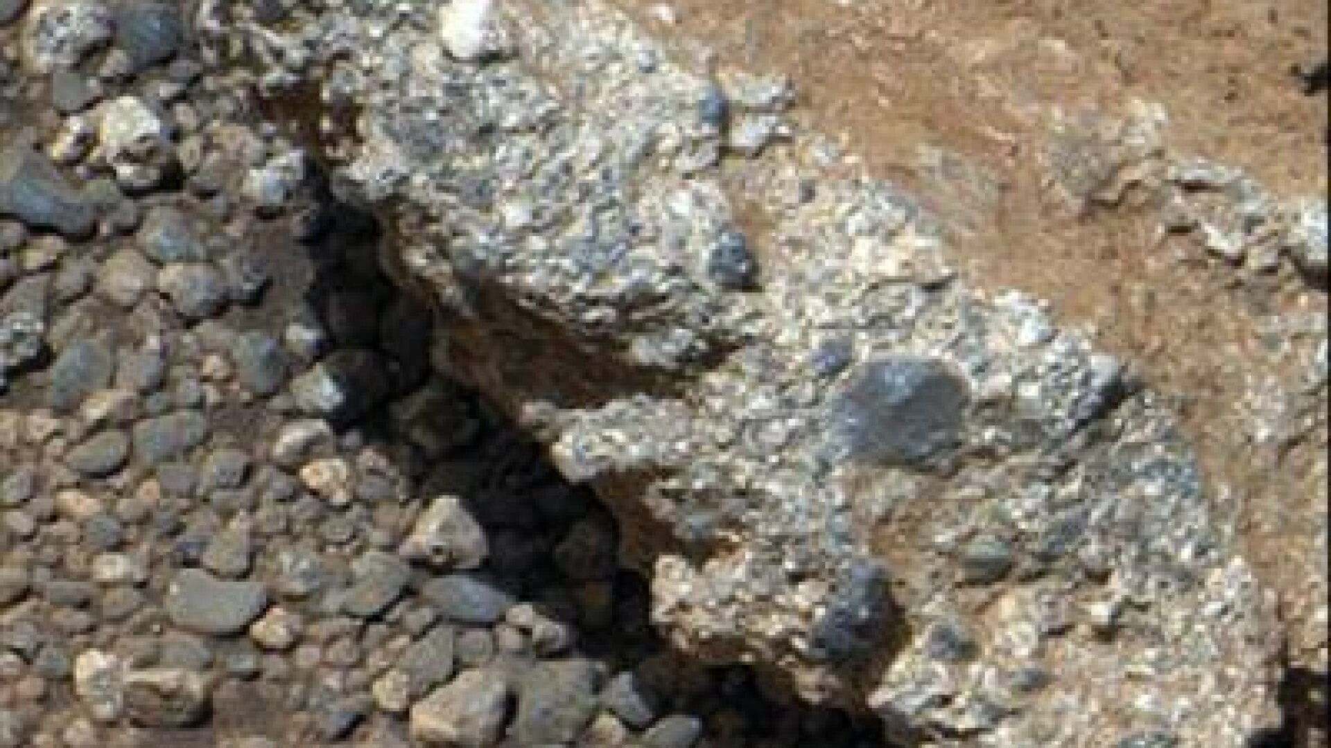 NASA publica dovada surprinsa de Curiosity ca pe Marte a existat apa