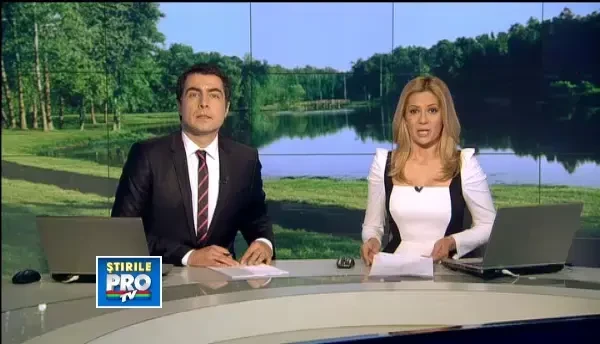 Moarte suspecta in lacul Herastrau din Capitala. Corpul unui barbat, scos la mal de scafandri