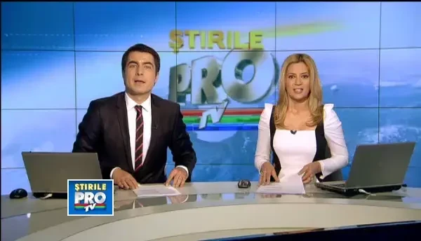 Elena Udrea a fost vedeta serii la banchetul de clasa a 12-a al unor elevi din Baia Mare