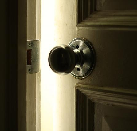 Metoda “Nepotul” a lasat fara economii mai multi batrani din Oradea. Cum au fost pacaliti