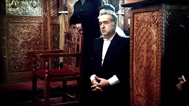 Becali s-a intalnit cu avocatii dupa slujba calugarilor de la Athos: Hagi il va vizita in inchisoare