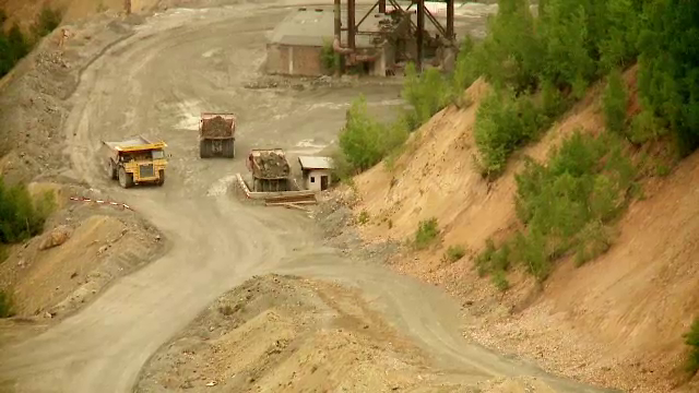 Cum s-a dus toata productia Romaniei de la Cuprumin in apartamentul “Doamnei de cupru” din Voluntari