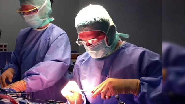 Chirurgii au inghetat de spaima, in timpul unei operatii. Ce au gasit in stomacul unui barbat