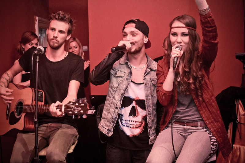 Kamelia si Nane, cei mai iubiti artisti banateni. Se afla in topul paginilor de Facebook din Timis