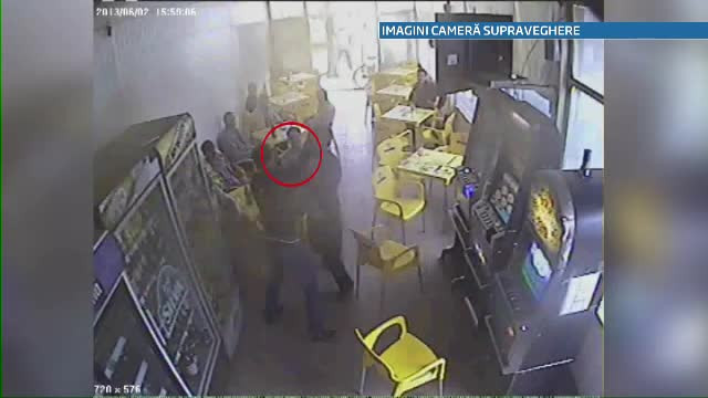 Clientul unui bar din Buzau, batut cu bata de baseball de doi barbati. Incidentul a fost filmat