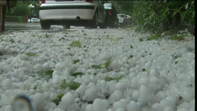 Furtuna a lovit puternic in judetele aflate sub cod galben. O femeie din Vaslui, ucisa de viitura