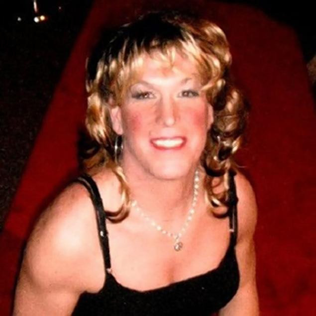 FOTO. Cum s-a transformat acest luptator din trupele de elita. Colegii nu-l mai pot recunoaste