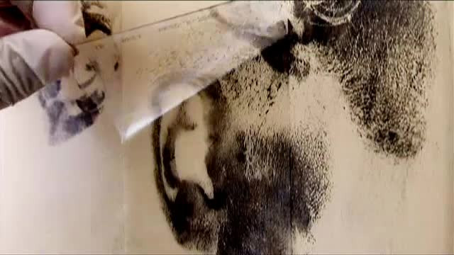 Obiceiul de a asculta la usa caselor pe care voia sa le sparga l-a dat de gol pe interlopul Balamuc