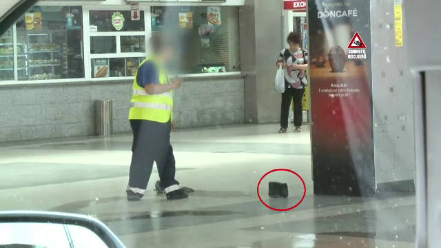 Experiment StirileProTV. Ce se intampla cu o borseta "uitata" la aeroport sau la Gara de Nord