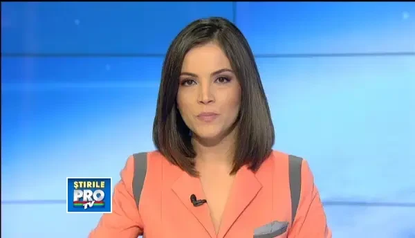 Un avion cu romani a aterizat de urgenta la Roma. Pasagerii au iesit pe tobogane