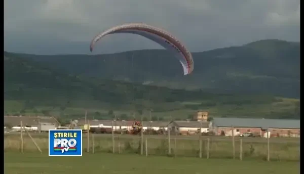 EXCLUSIV: Deputat implicat intr-un incident aviatic. Ce a patit la aterizarea cu motoparapanta
