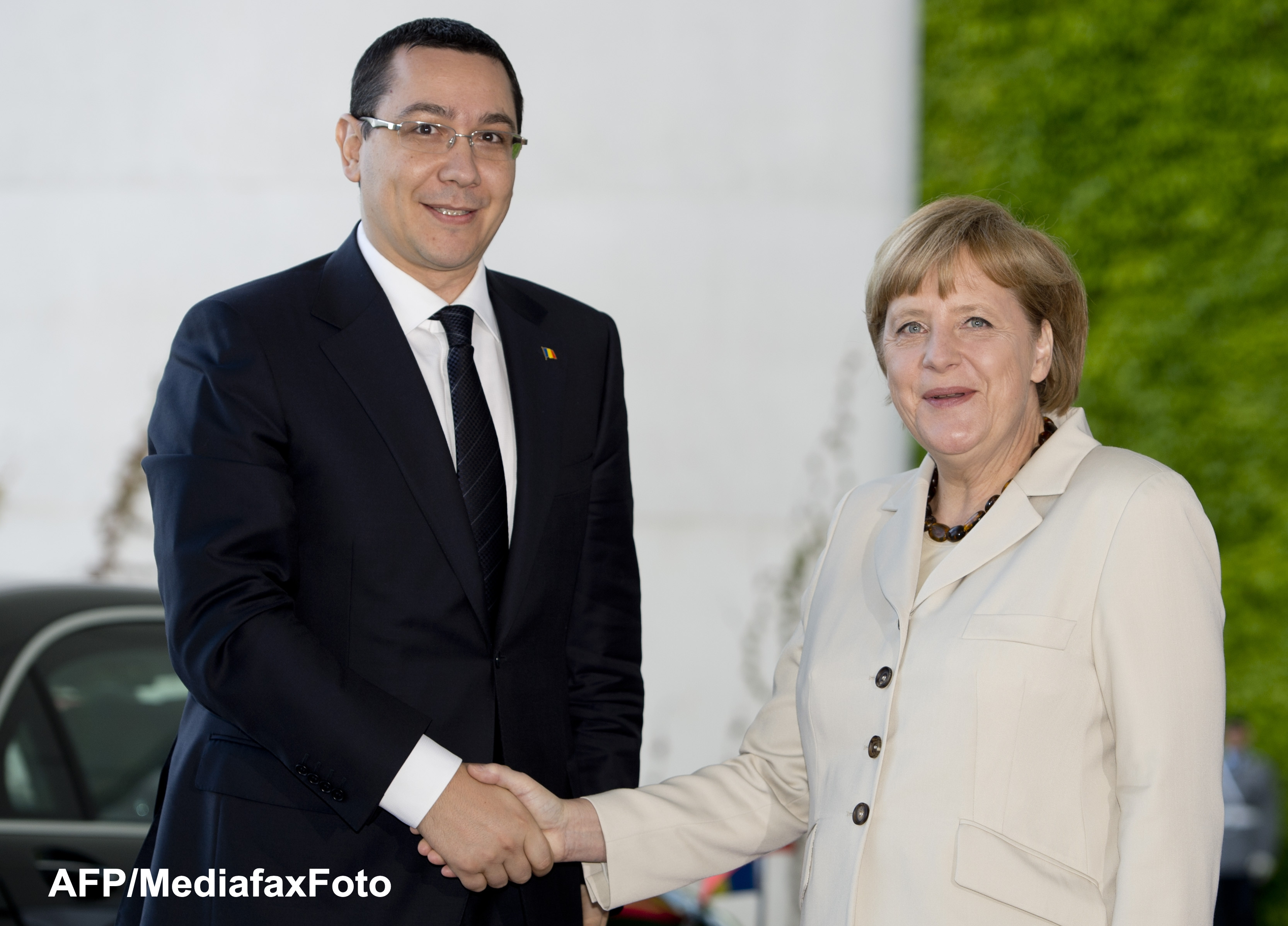 Victor Ponta, Angela Merkel