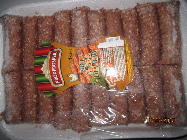 Kaufland: Micii gasiti cu salmonella sunt din carne de pasare si se vand foarte putin