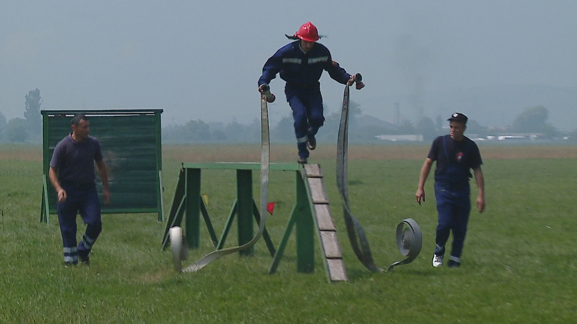 Echipele de pompieri din Mures isi testeaza priceperea
