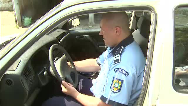 Un sofer din Vaslui cu o alcoolemie de 1,23 la mie a intrat cu masina intr-un bar