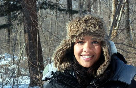 Liz Bonnin, povestea unei "tocilare superbe" care traieste in salbaticia din Siberia