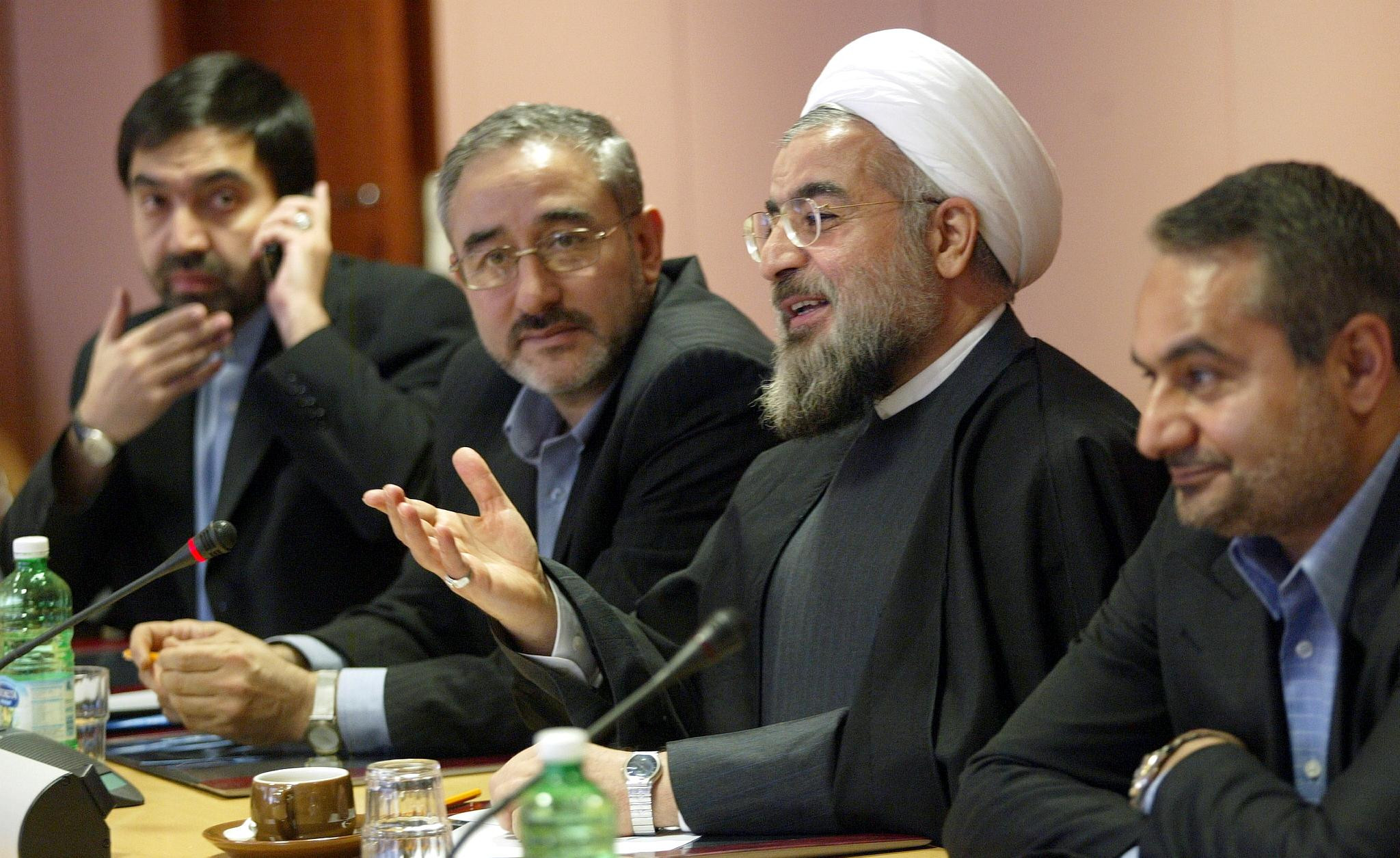 Moderatul Hassan Rohani a cerut "recunoasterea drepturilor" Iranului, dupa ce a castigat alegerile