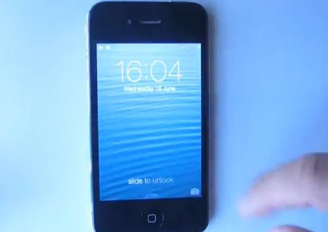 Primele erori descoperite pe noul iOS 7. Ce se intampla cu pozele tale