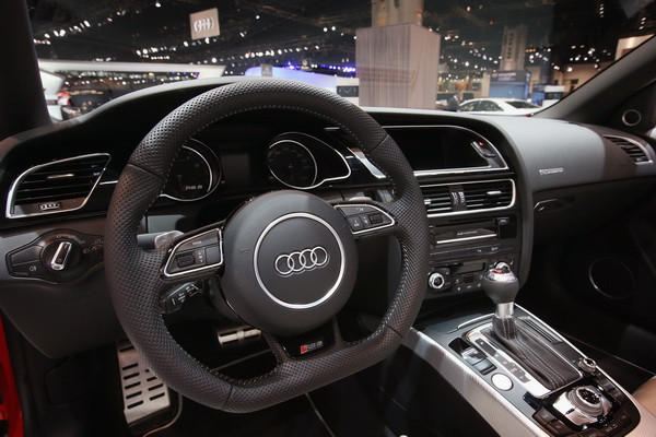 Nu stii ce masina sa-ti cumperi? Topul modelelor care isi pastreaza valoarea vs. investitii proaste