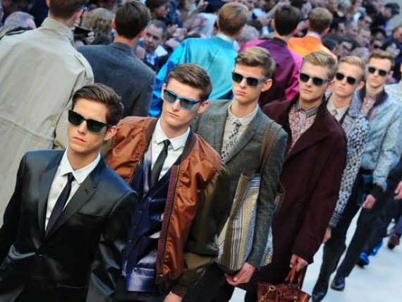 Povestea americancei care a scos din anonimat cel mai cunoscut brand de moda britanic