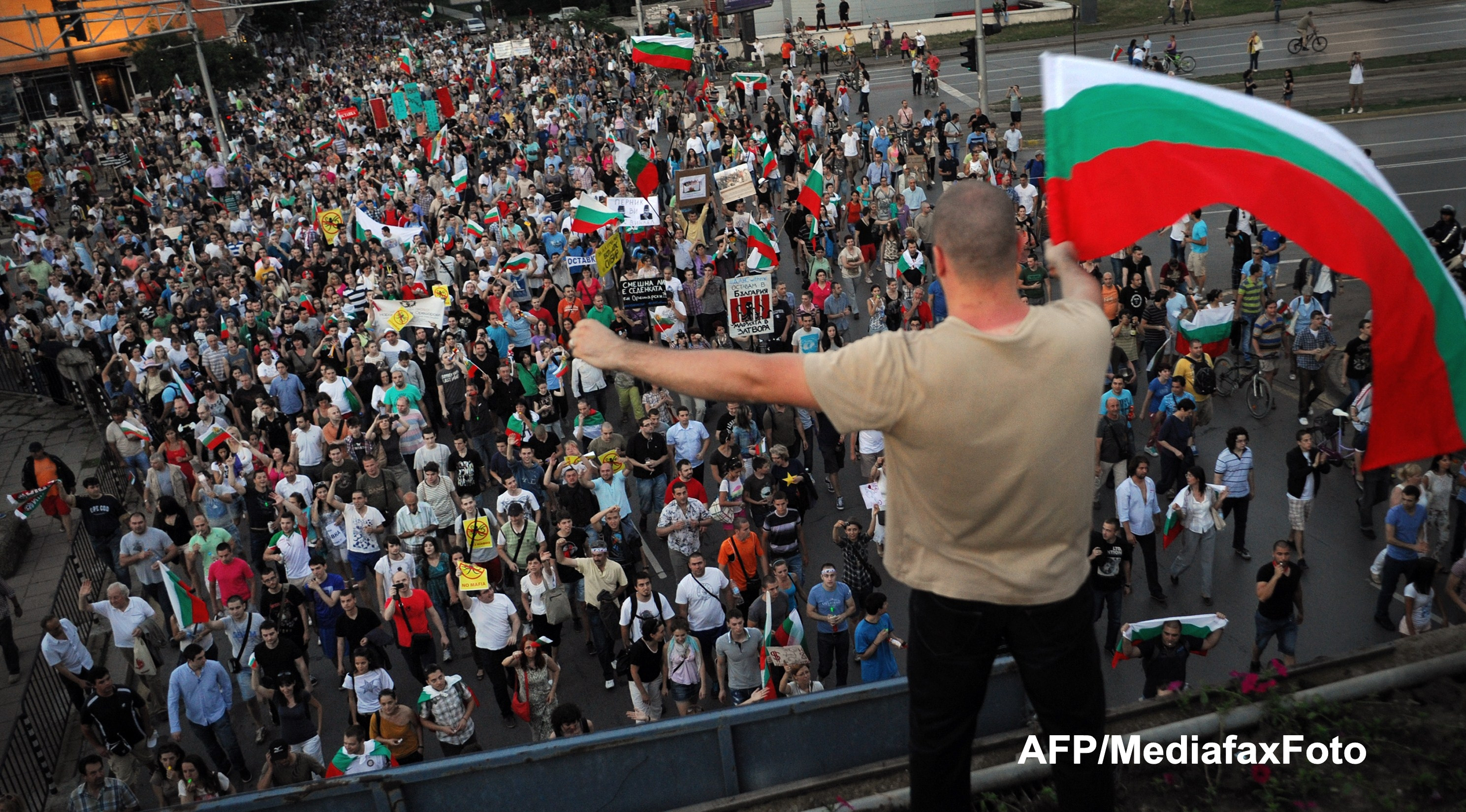 A patra zi de proteste in Bulgaria. Mii de oameni cer demisia premierului Plamen Oresarski
