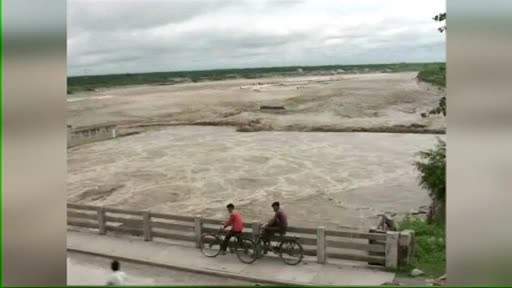 Inundatii catastrofale in India din cauza musonului care a ajuns cu doua saptamani mai devreme