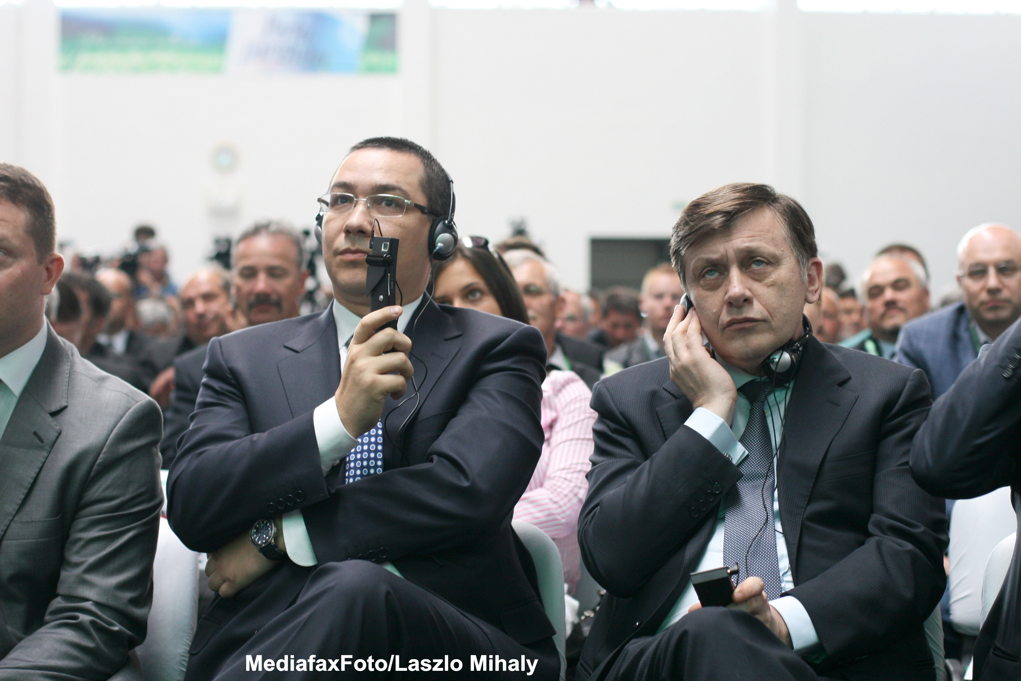 Crin Antonescu, despre pozitia PSD la votul pentru referendum: Nu e adevarat, am convenit contrariul