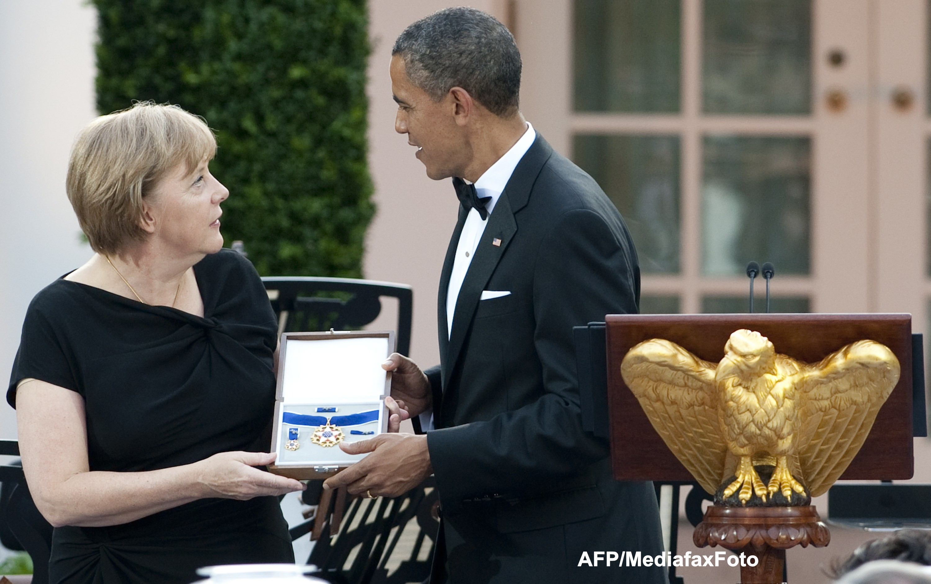 Dupa scandalul cu Merkel, Obama anunta la o televiziune germana: Serviciile de informatii vor continua sa spioneze strainii