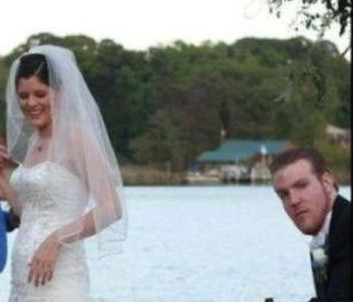 A vrut sa dea divort in ziua nuntii. Cum a fost surprinsa mireasa de catre sotul ei. FOTO