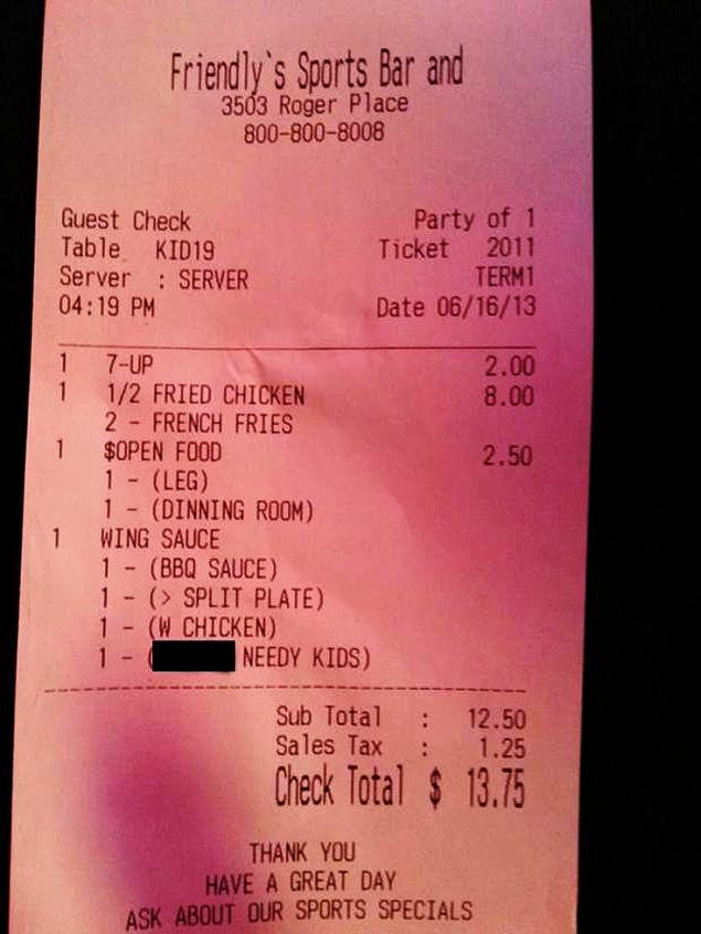 Mesajul scris de chelnerita pe nota de plata. A facut imediat reclamatie: "Nu se poate asa ceva"