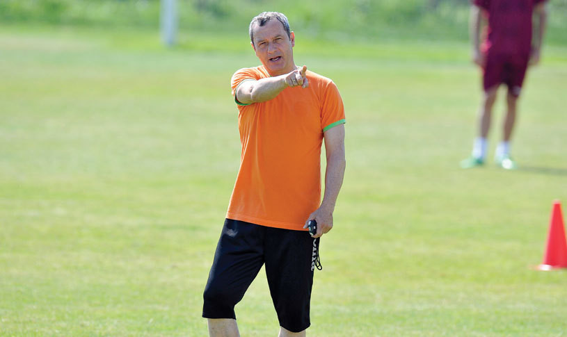 Rednic schimba sistemul. CFR va renunta la 4-2-3-1 in favoarea lui 4-4-2