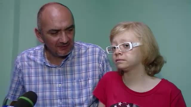 "Am invins natura". O copila a primit un rinichi de la tatal ei, dupa un transplant in premiera