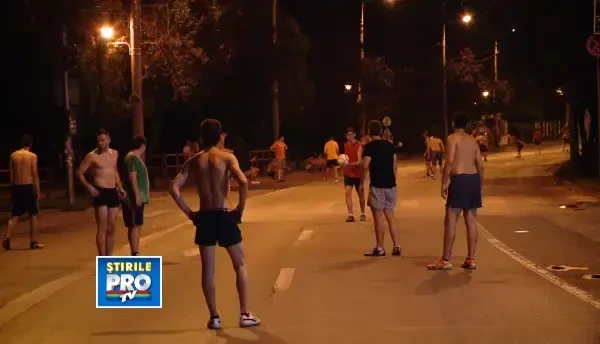 Straja Cluj, transformata in loc de joaca de studenti, dupa ce o parte din ea a fost inchisa. VIDEO