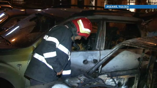Trei masini au ars intr-o parcare din Tulcea. Focul ar fi fost pus de un consumator de etnobotanice