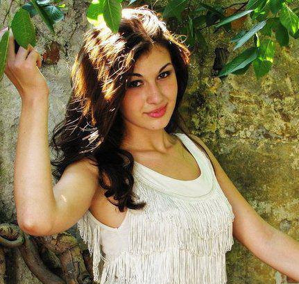 Alina din "Pariu cu viata" este de nerecunoscut. Schimbarea majora de look pe care a facut-o. FOTO