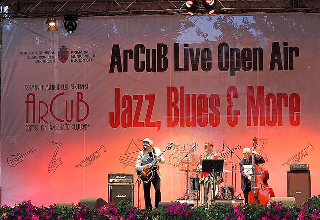 Muzica de film, jazz si blues in Piata George Enescu din Bucuresti