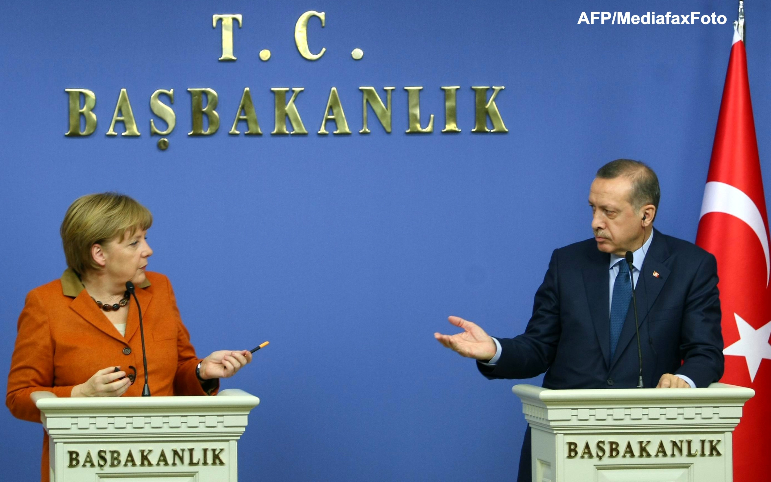 Berlinul l-a convocat pe ambasadorul turc din cauza criticilor la adresa cancelarului Angela Merkel