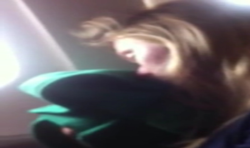 Juniorul care a jignit o pasagera in avion a fost exclus din cadrul Academiei Gheorghe Hagi