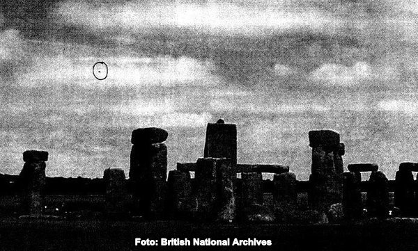 Rapoartele britanice despre OZN-uri, desecretizate. Obiecte Zburatoare Neidentificate la Stonehenge